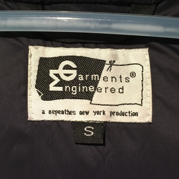 Men’s Engineered Garments Puffer Vest - Picture 3 of 6